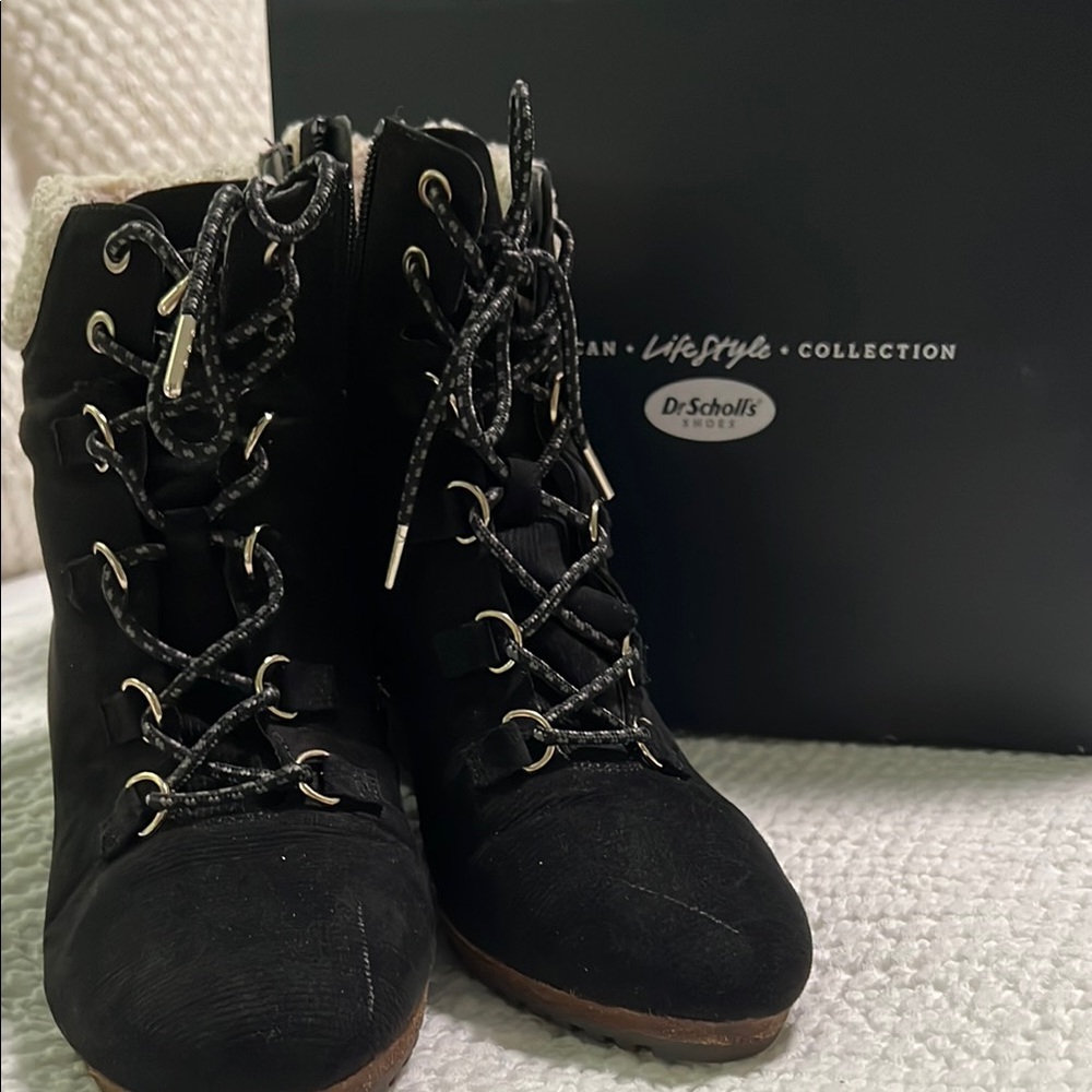 Dr. Scholl's Black Lace Up Boots with Rugged Sole